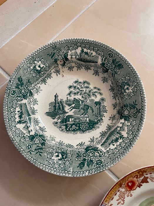 Pratos de sopa antigos cavalinho