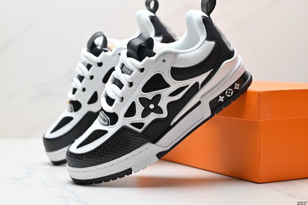 Buty meskie Mokasyny Louis_Vuitton_Skate_Trainer_White_Black_R.39