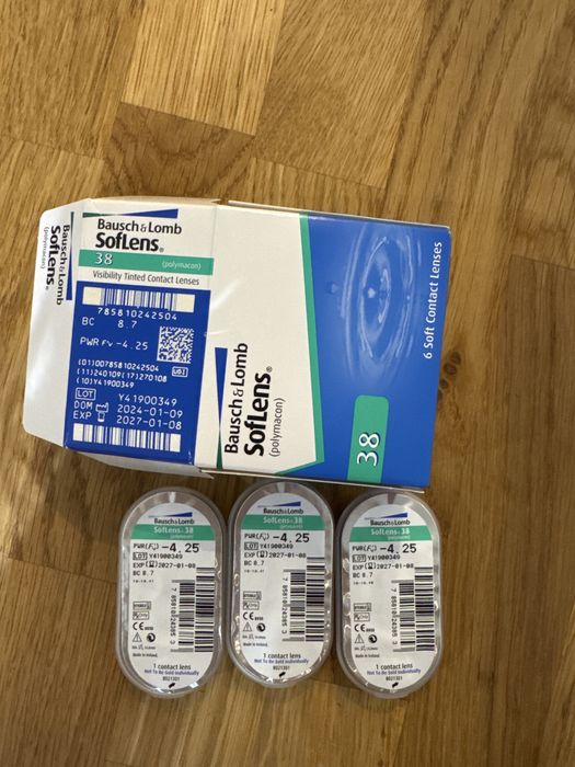 Soczewki kontaktowe soflens bausch and lomb 38 moc -4,25
