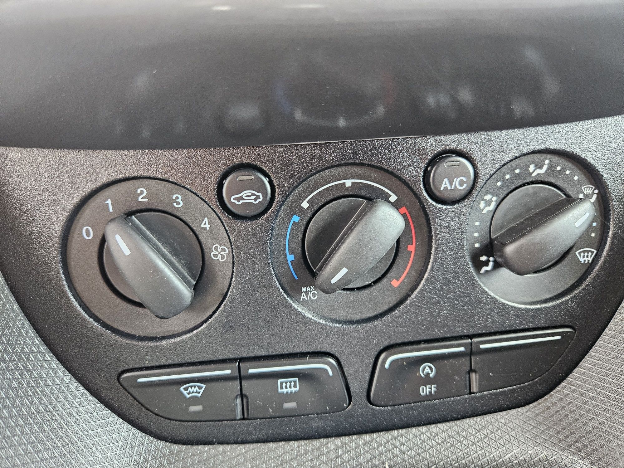 Ford Transit Connect Long L2 mega wyposażony bardzo ładny