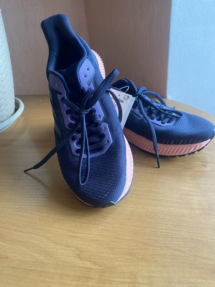 Кросівки adidas нові оригінал
