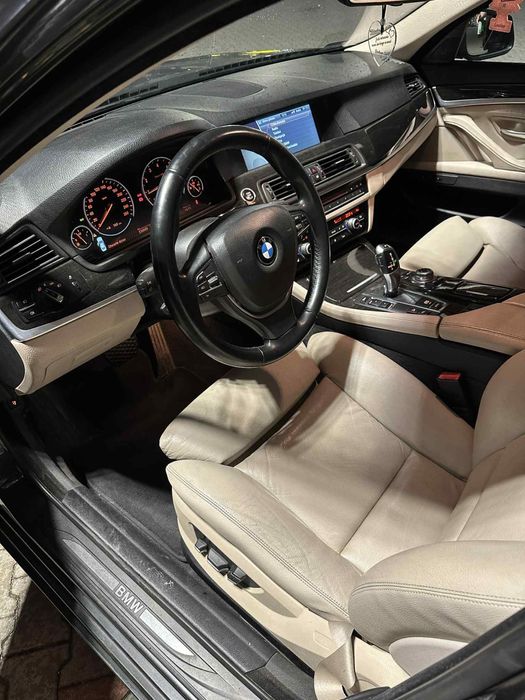 Bmw 528i x-drive 2012 automat