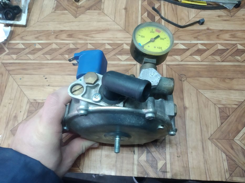 Продам комплект метанового ГБО