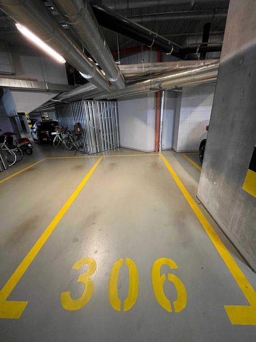 Miejsce Parkingowe w Hali z Szafą 6m2: ul. Fort Służew 1, Ursynów