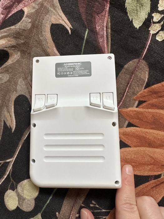Retrokonsola Anbernic rg40xxv