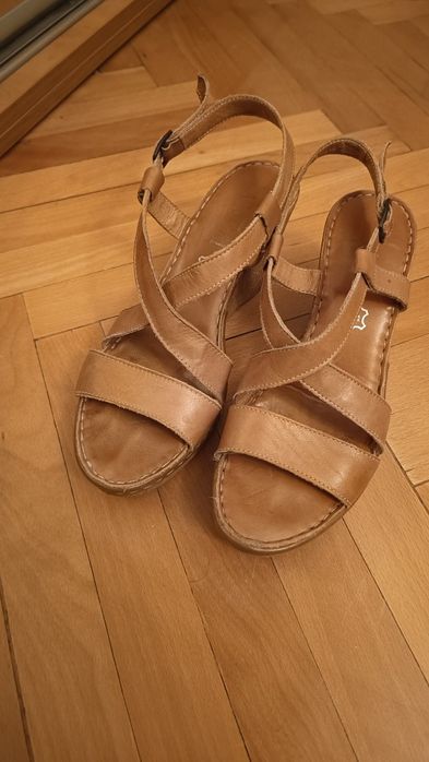 Sandały skórzane Lasocki