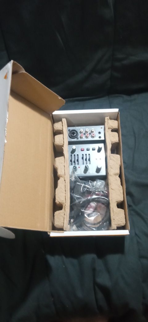Mixer XENYX 302 USB behringer
