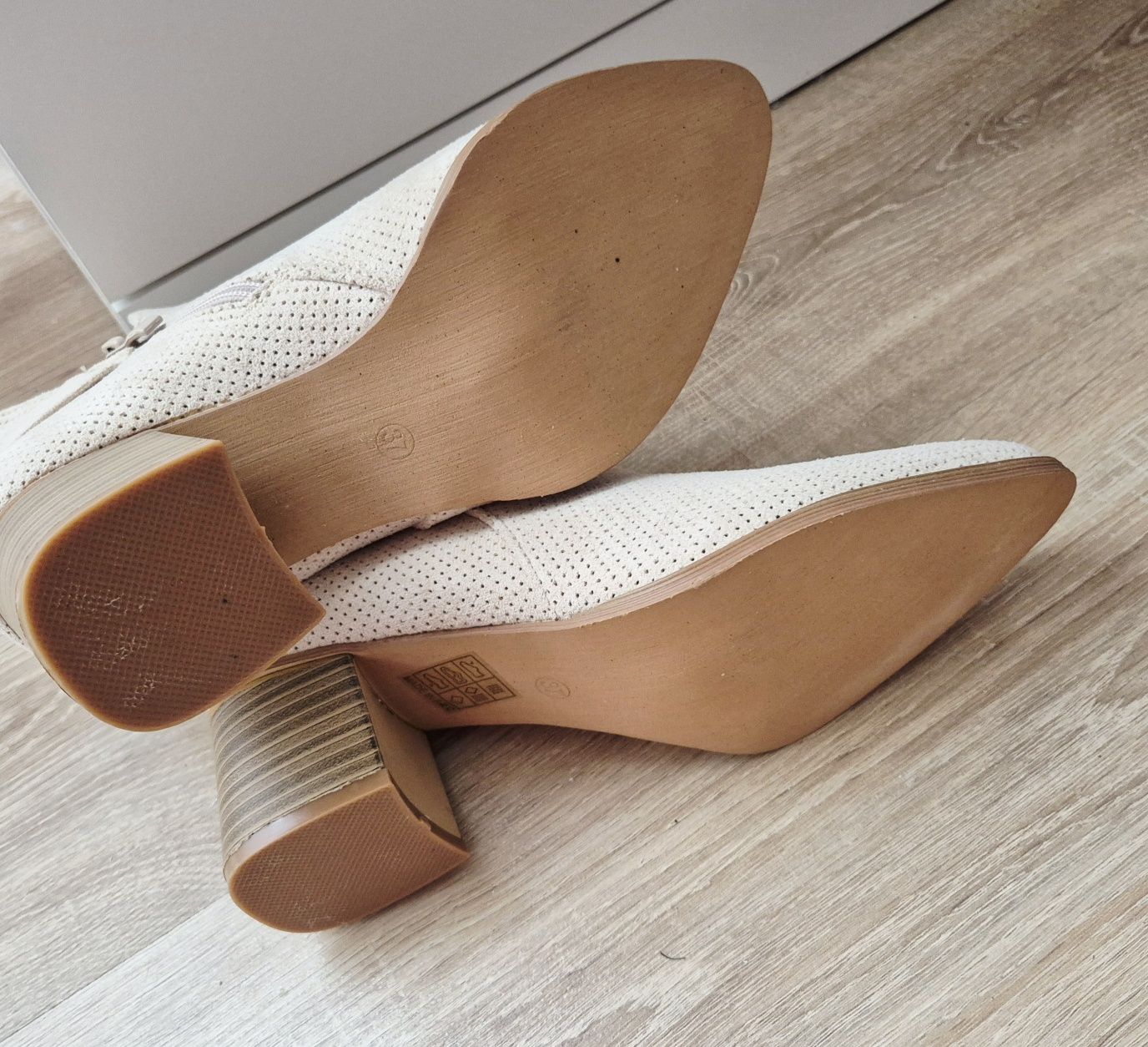Botas novas nr 37