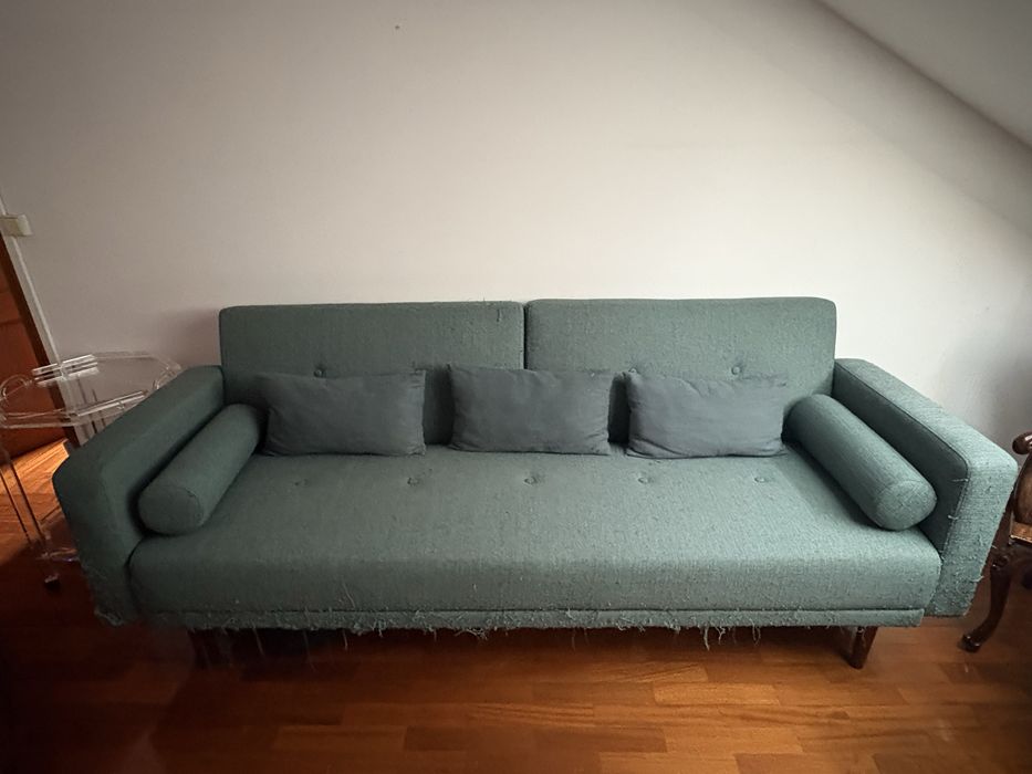 Vendo Sofá Arranhado