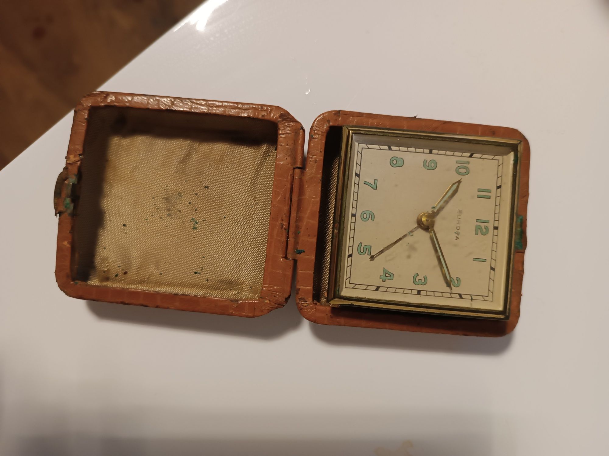 Часы  будильник времён войны немецкие карманные