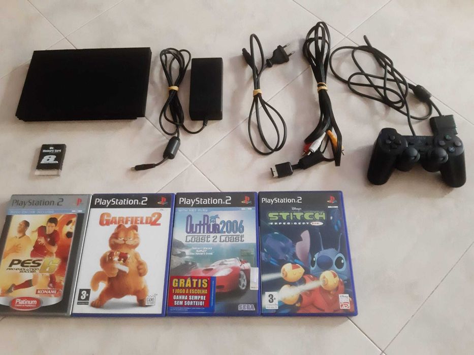 PS2 com 4 jogos e comando