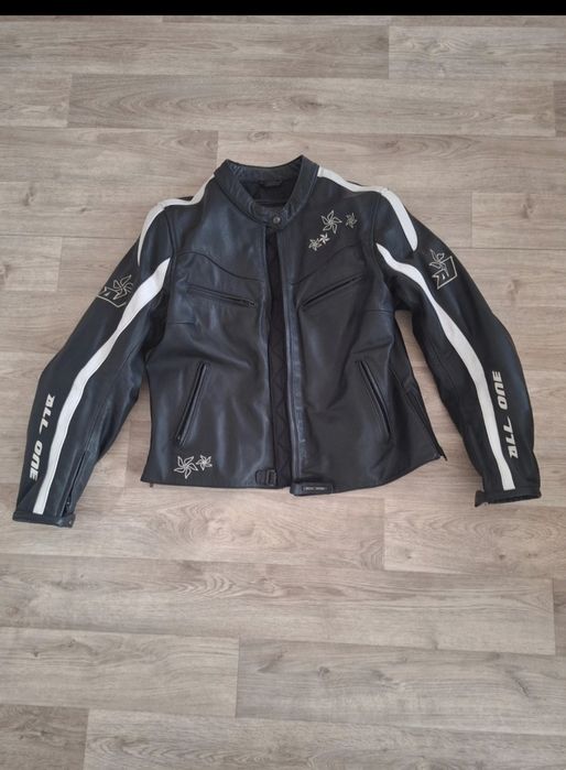 Casaco mota senhora em pele