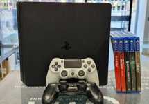 Play Station 4 Slim + 2 pady i gry