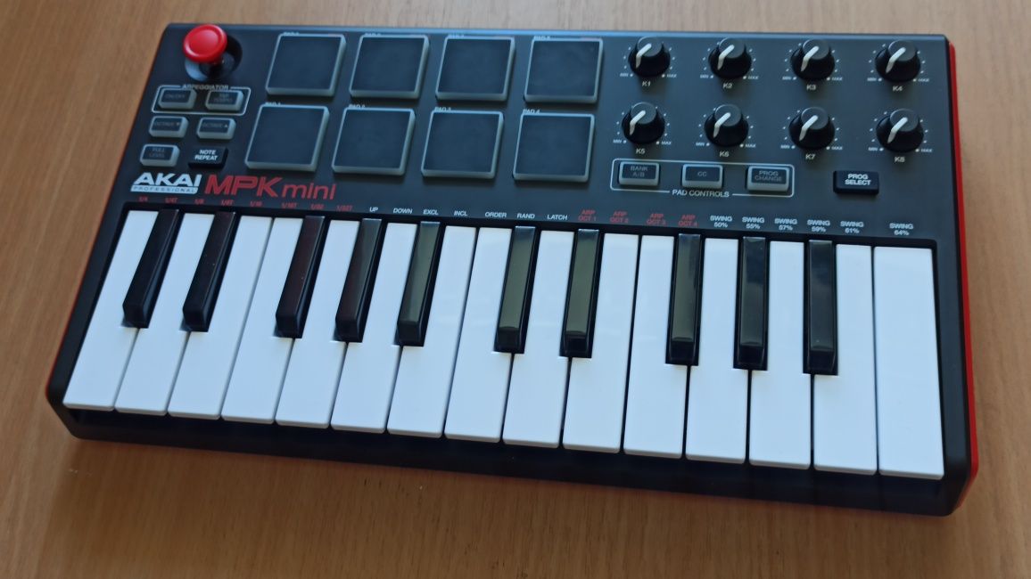 MIDI-контролер Akai MPK Mini MK2
