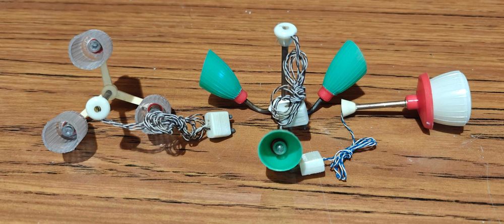 Oświetlenie lampy żyrandol do domku dla lalek. PRL, nieużywane