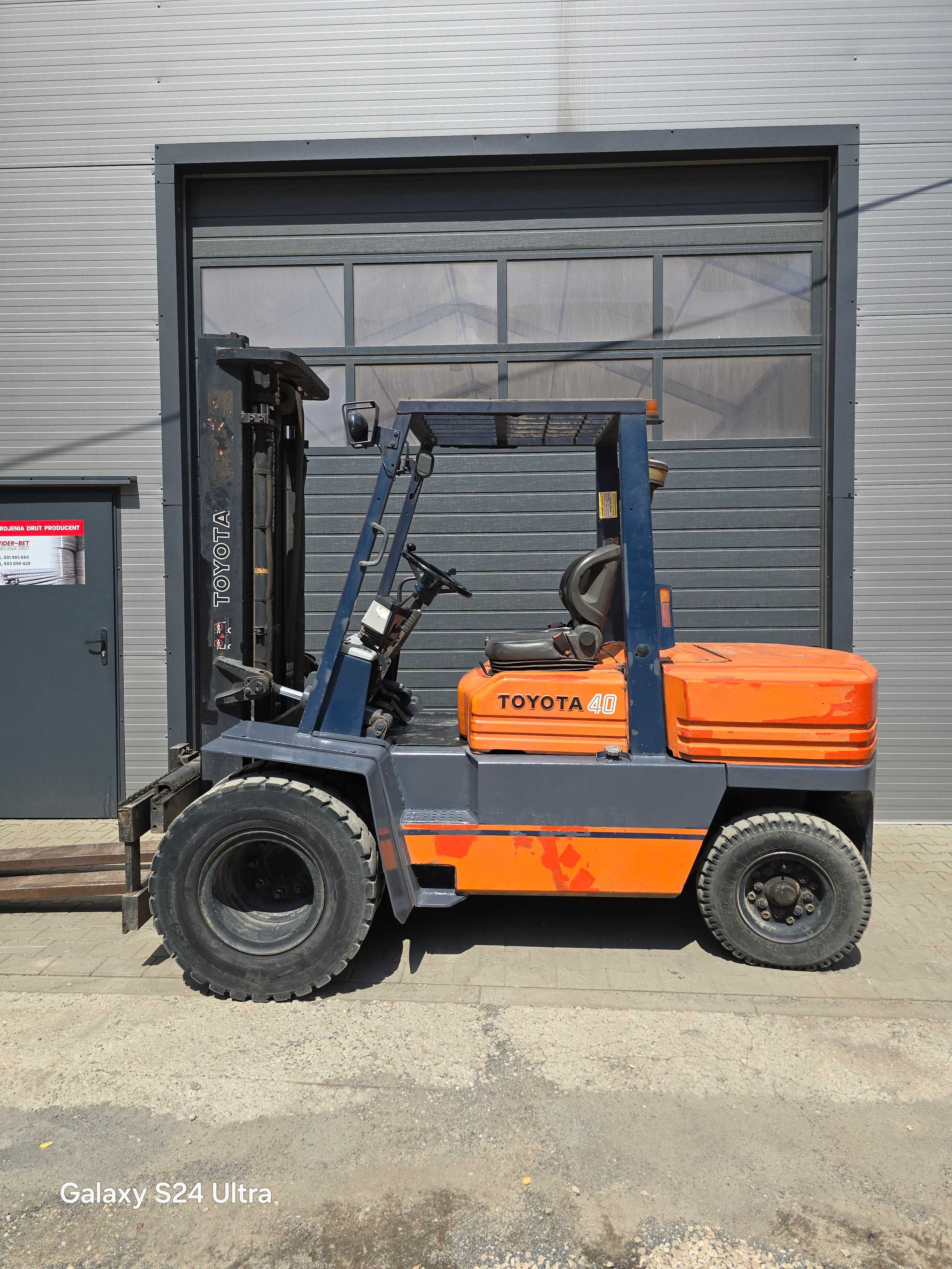 Wózek widłowy Toyota 5FD40