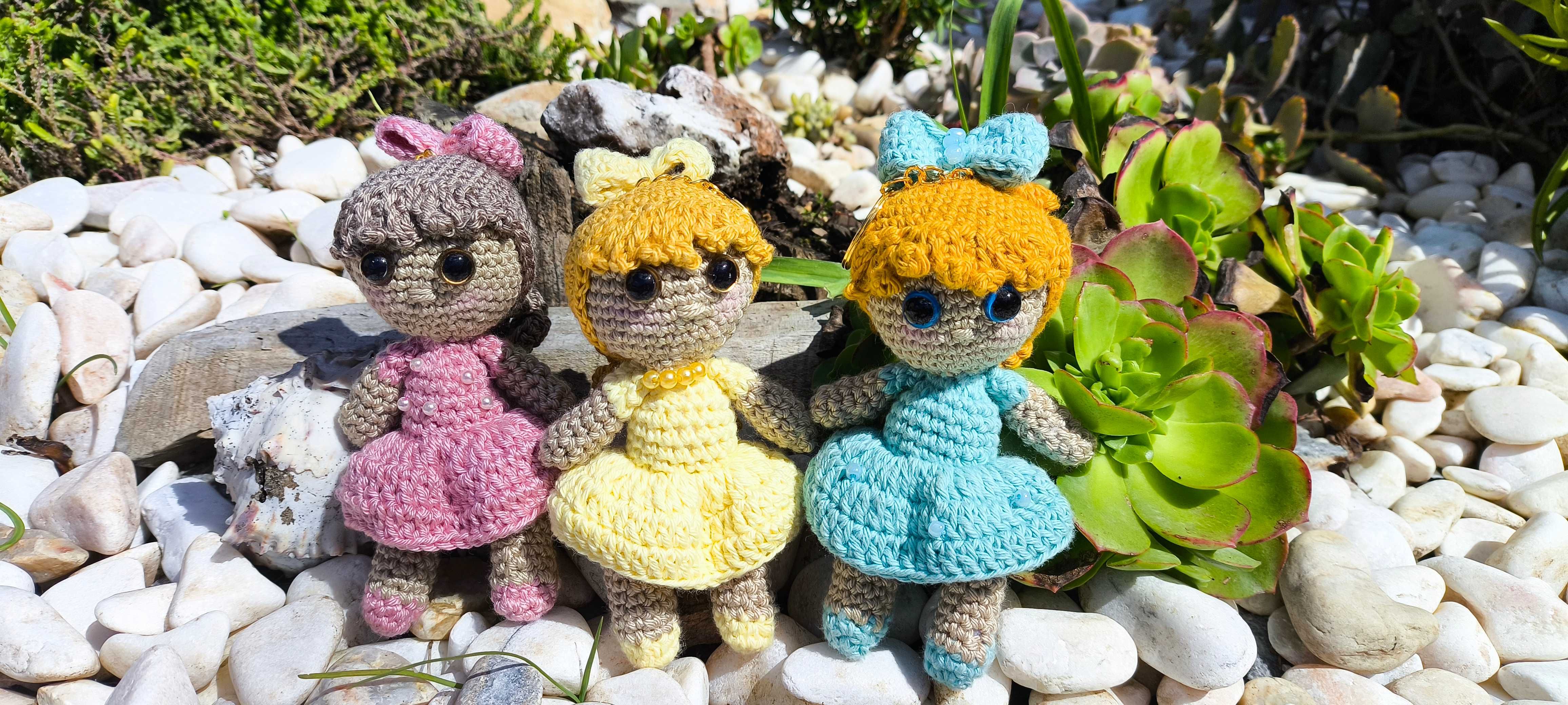 Bonequinhas de pano e em amigurumi