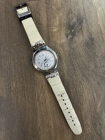 Часы швейцарские Swatch