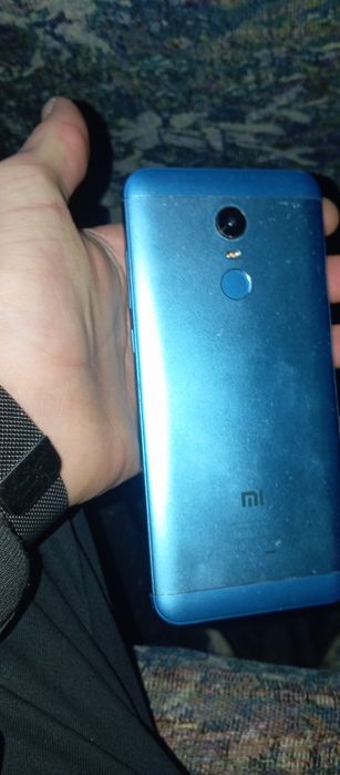 Продам редми  на запчасти