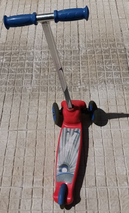 Trotinete 3 rodas usada criança