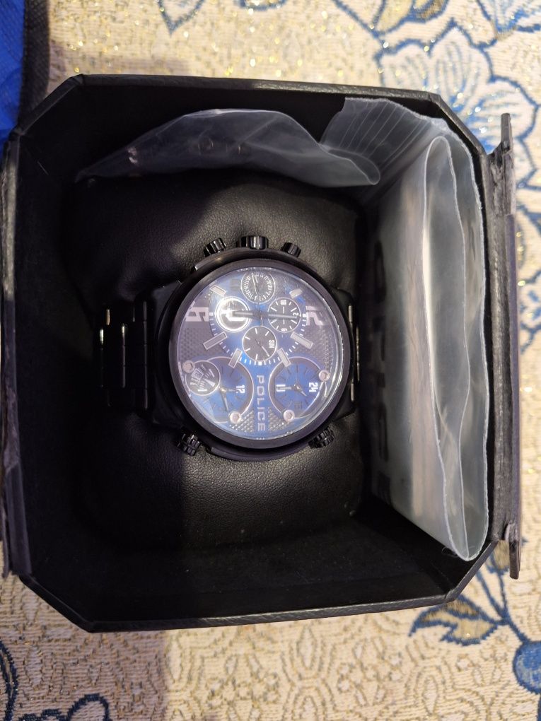 Новий оригінальний годинник