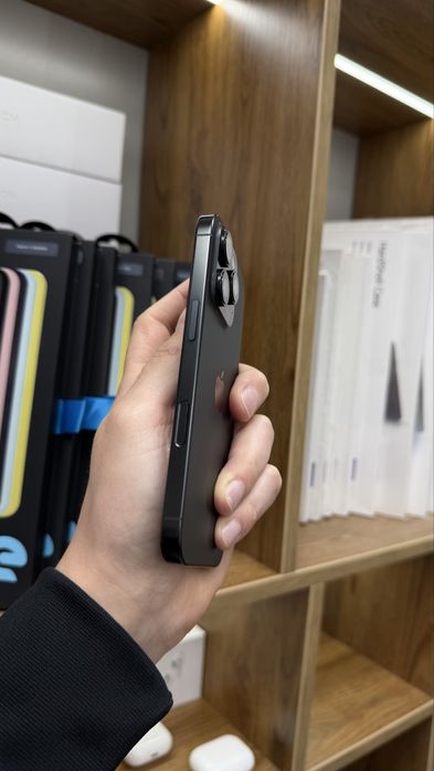 Apple Iphone 16 Pro 256 Black Titanium