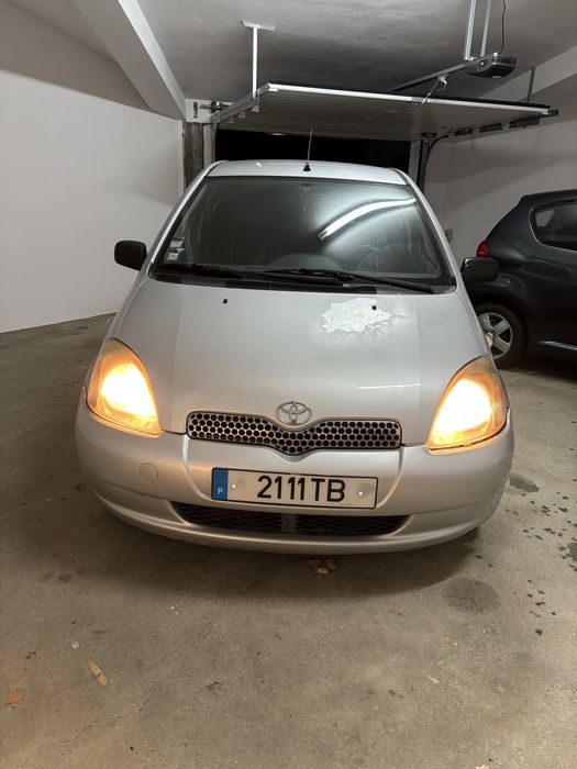 Toyota yaris 2002