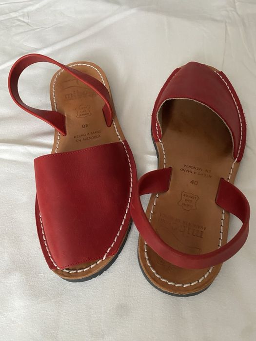 Шкіряні босоніжки