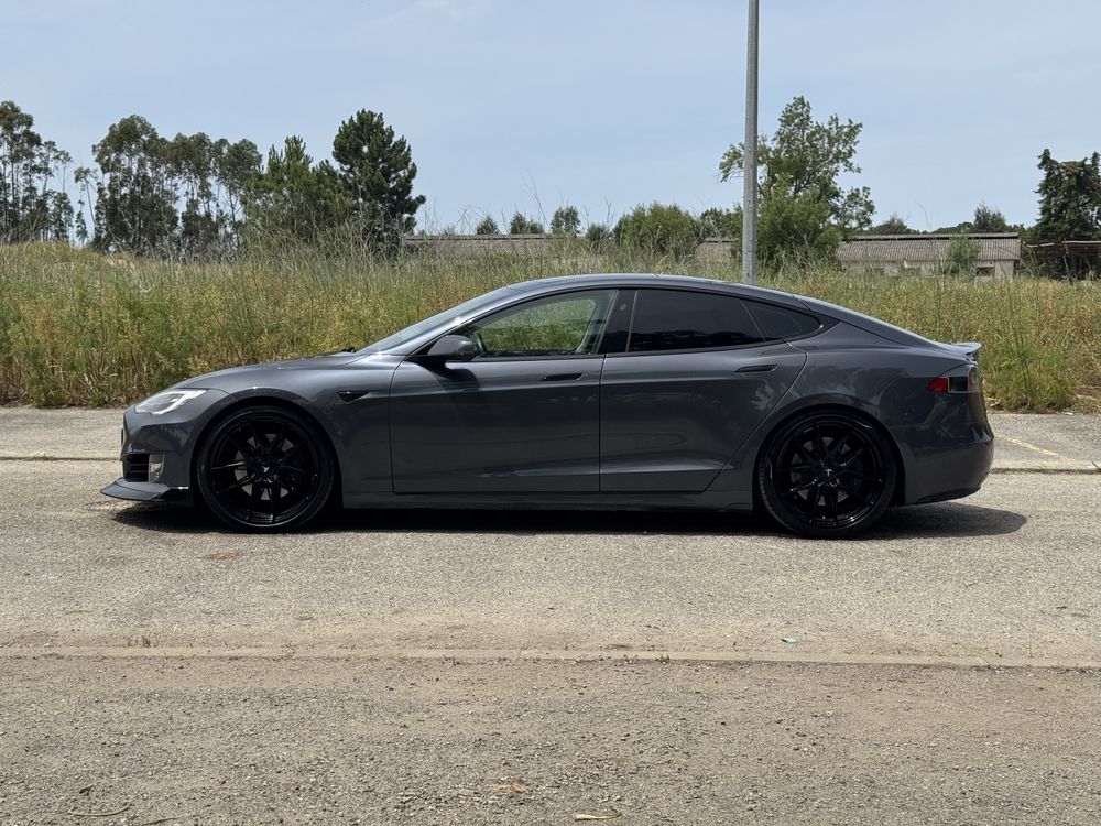 Tesla Model S 100D