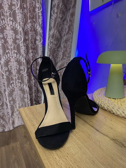 Туфлі Atmosphere