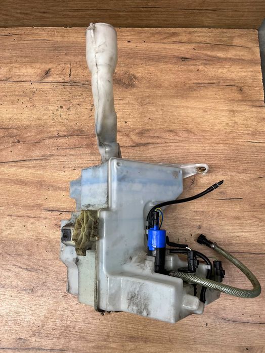 Zbiorniczek spryskiwaczy Peugeot 407 Coupe Xenon