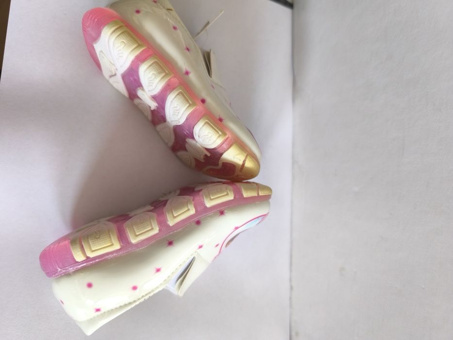 Buciki dziewczęce Elza białe nowe rozmiar 20