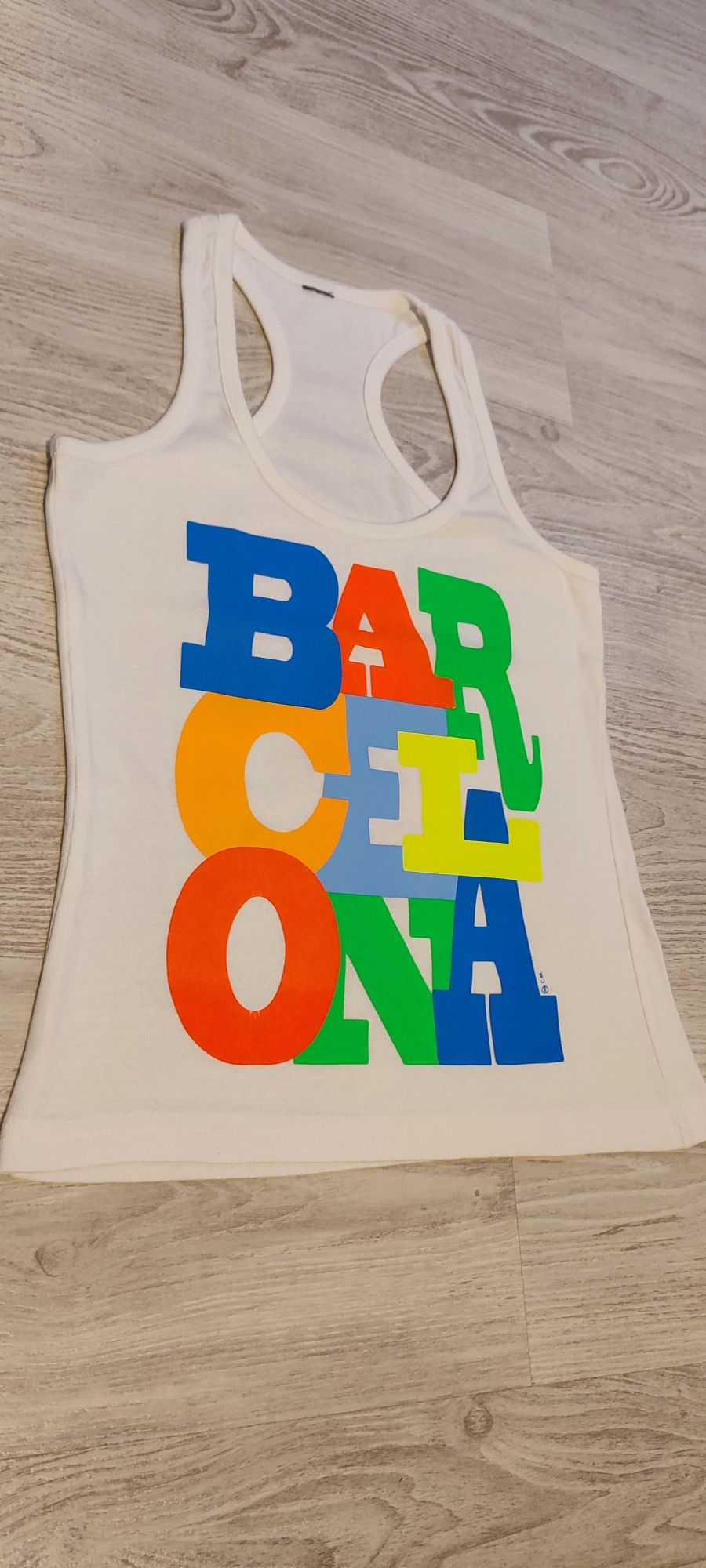 T-shirt biały z napisem Barcelona xs