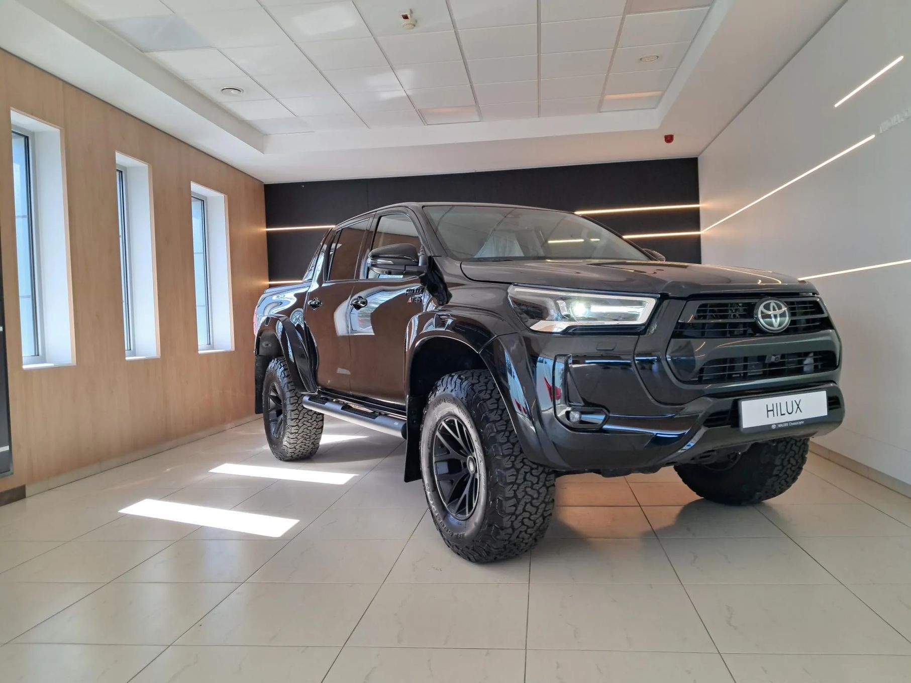 Toyota Hilux AT 35 od ręki
