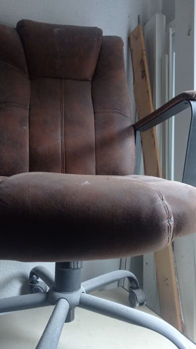 Cadeira Escritório em pele Castanha