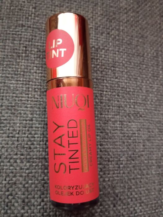 Koloryzujący olejek do ust NIUQI Stay Tinted