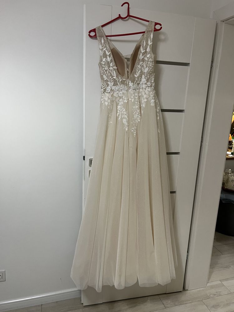 Piękna długa suknia ślubna /38 173 cm 9 cm obcas bez poprawek