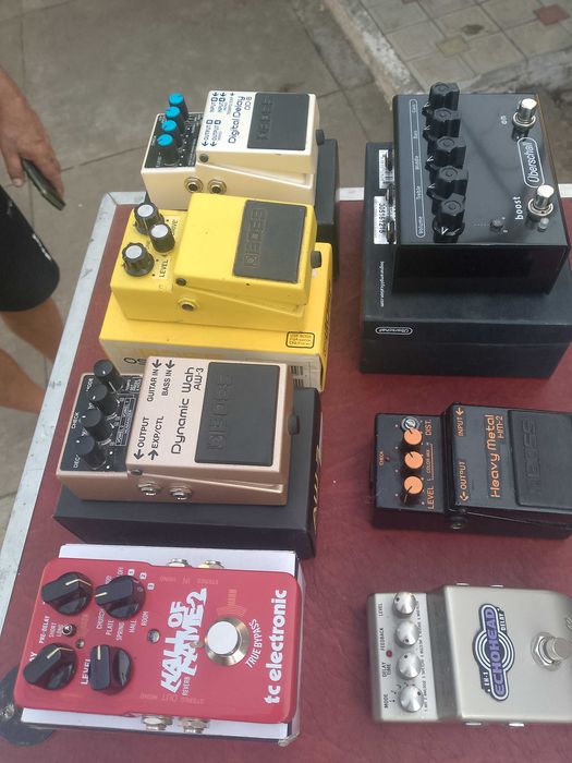 фірмові гітарні примочки