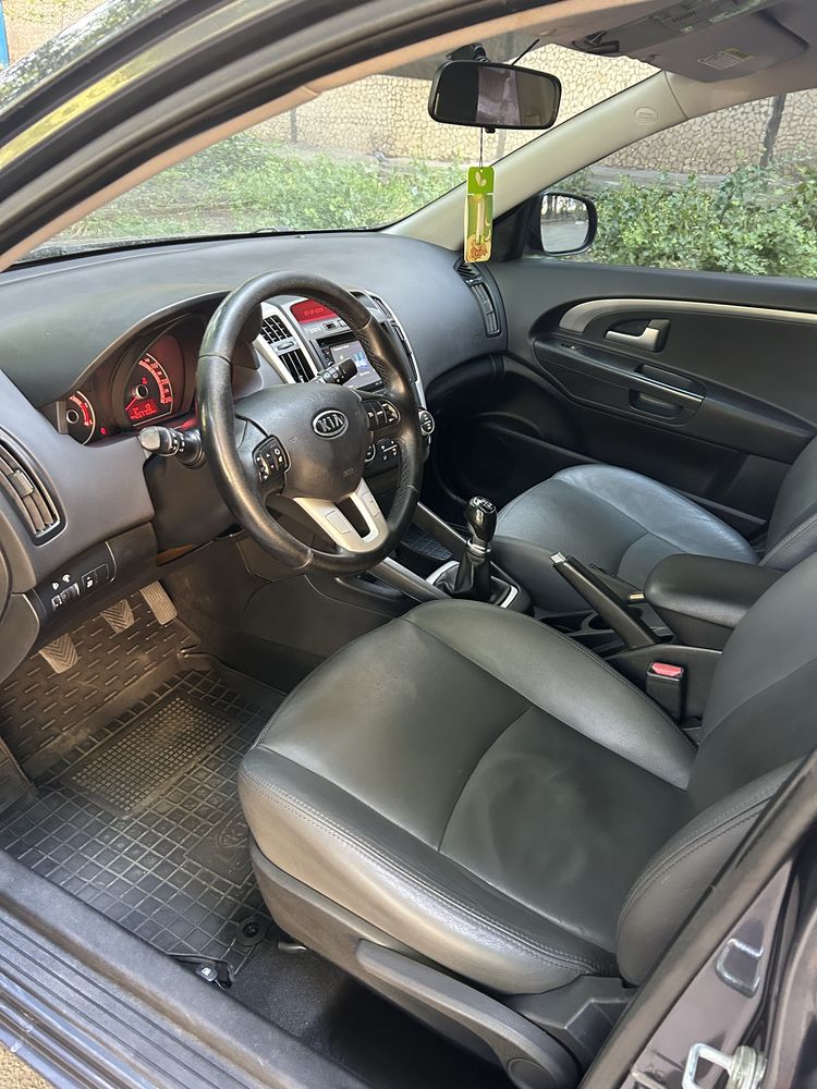 KIA Ceed 1,6 diesel !