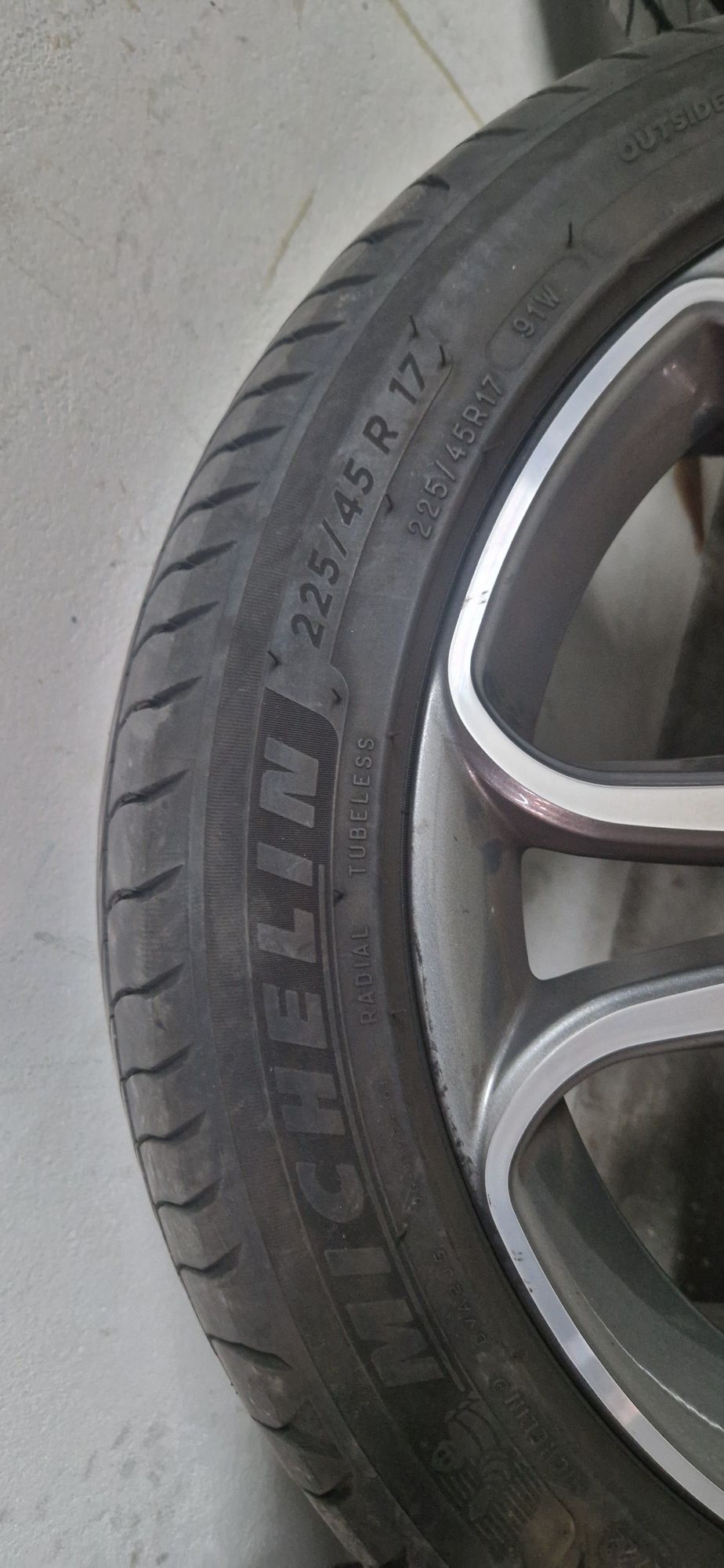 Jantes Mercedes 17 Avantgarde originais Originais com pneus Michelin