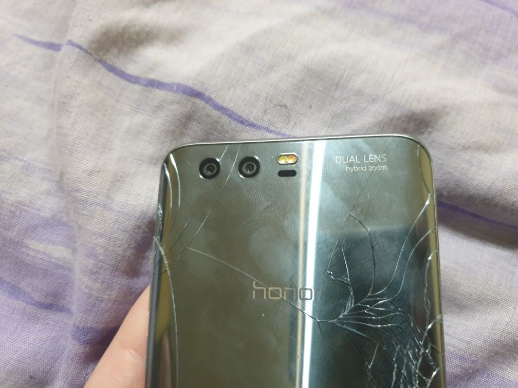 Продам Honor 9 STF-L09