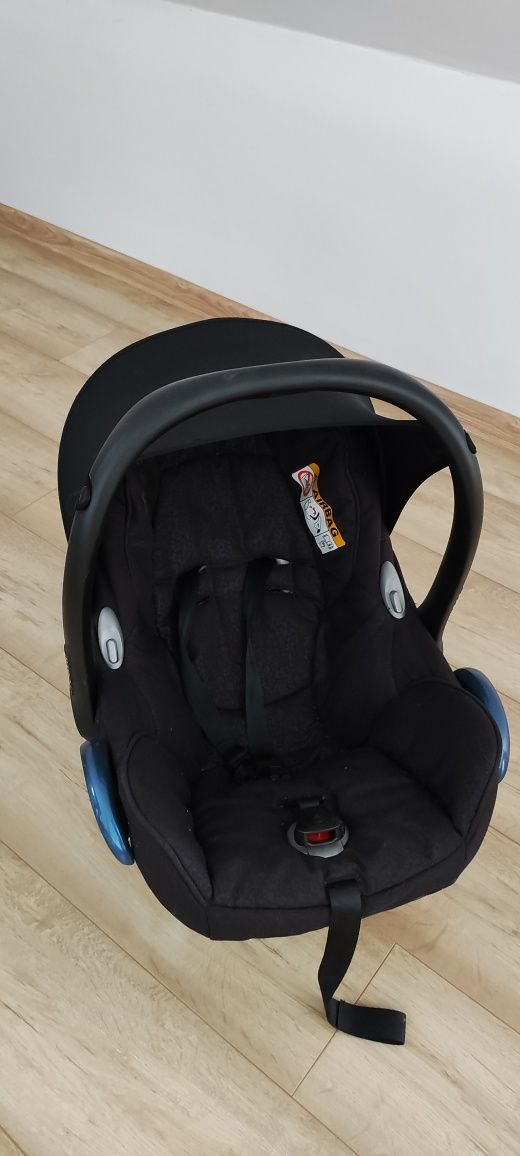 Fotelik samochodowy nosidełko Maxi Cosi Cabrio Fix 0-13 kg