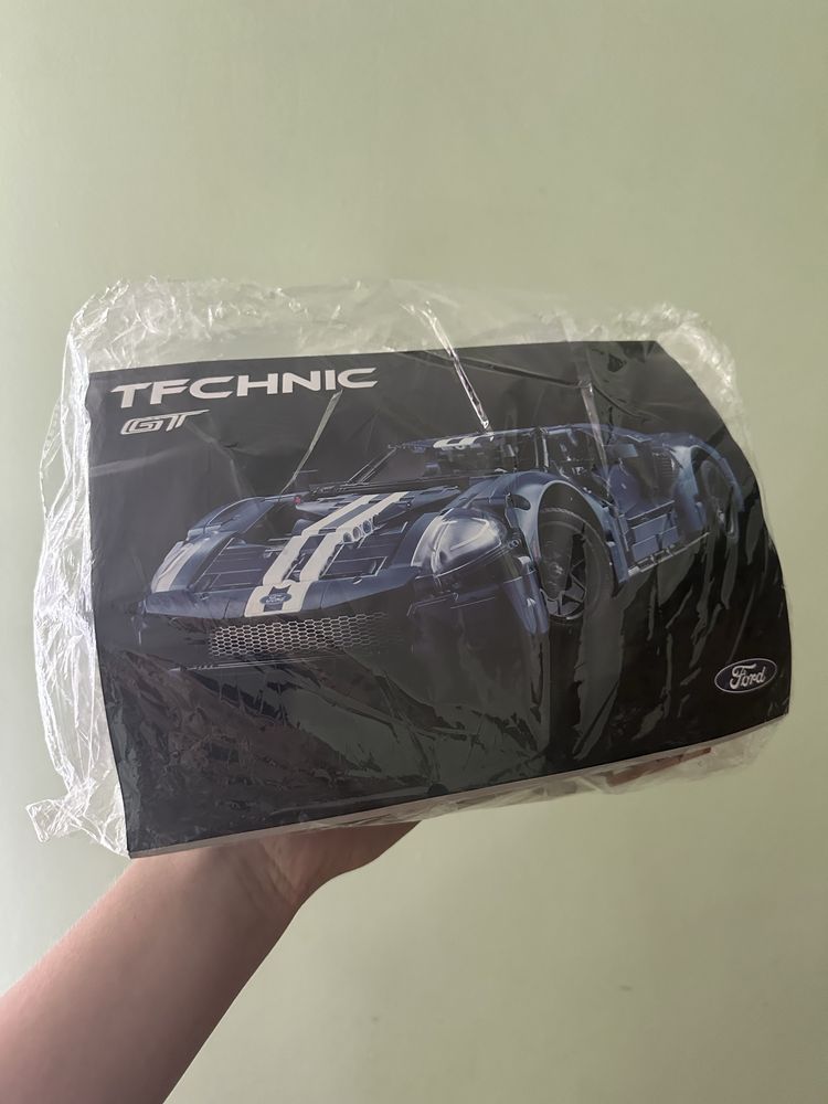 Конструктор Lego Technic Ford GT