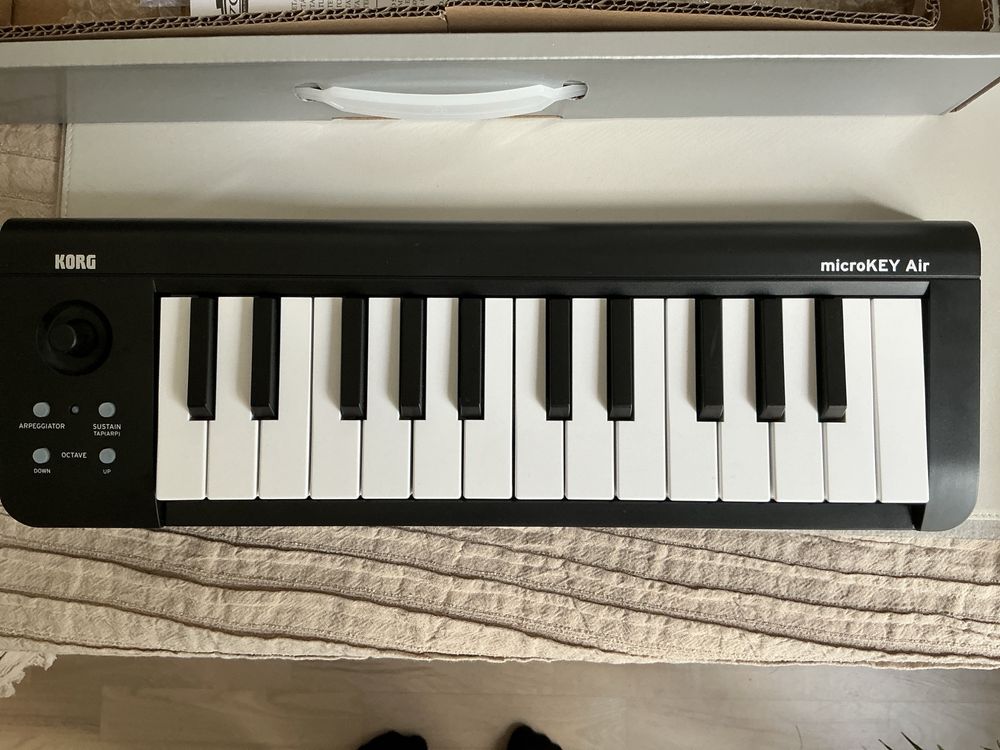 Korg microKEY AIR 25 na baterie, bluetooth midi idealnie do ipad logic