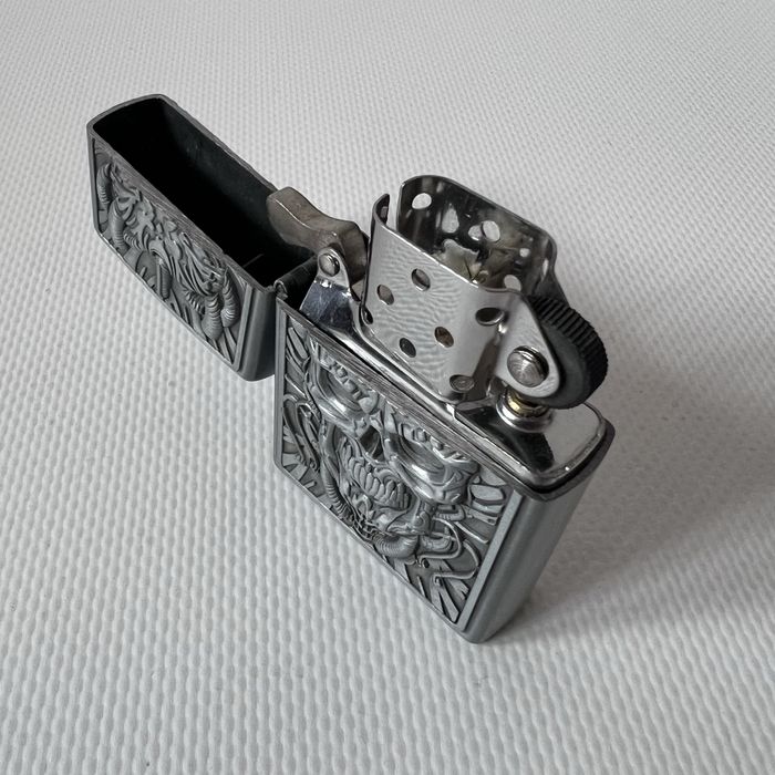 Бензиновая зажигалка Kantai mc02 форма Zippo + бензин + коробка