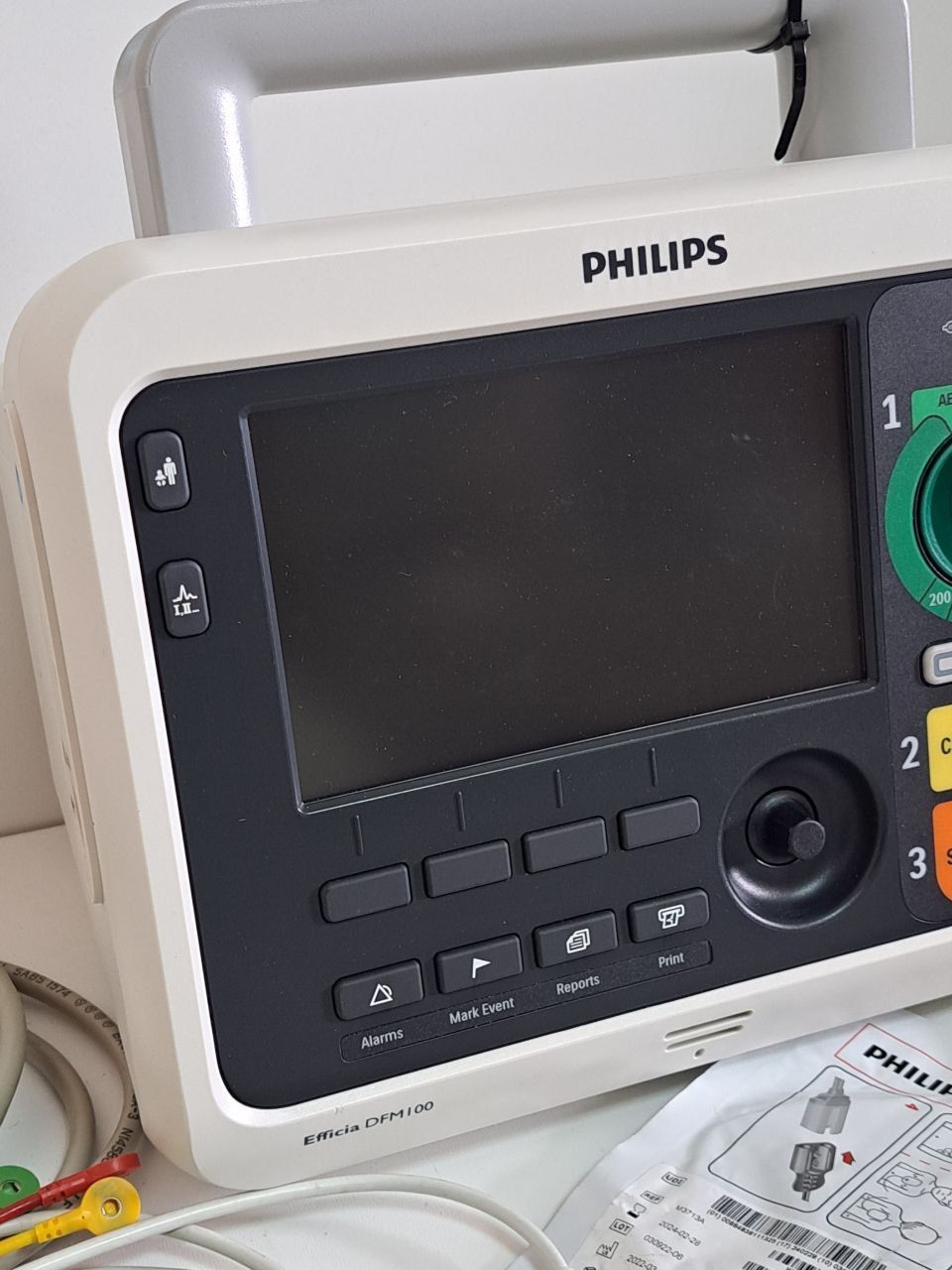 Дефібриллятор - монітор Philips Efficia DFM100