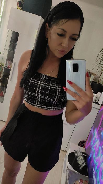 Crop Top krótka bluzka ramiączka czarno biała kratka Shein M