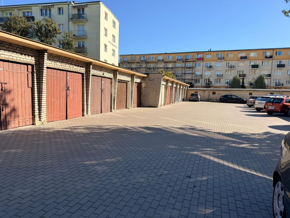 Sprzedam garaż murowany na Bartodziejach