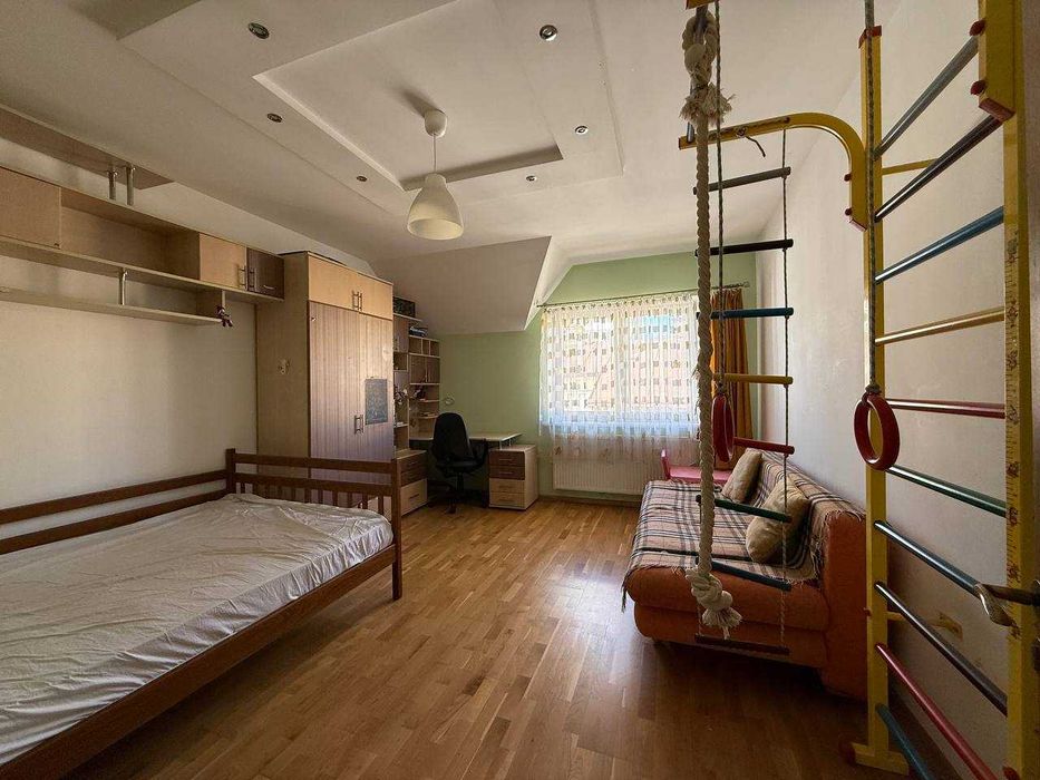 Оренда будинку Львів вул.Кульпарківська (ЖК Парус Park) гараж і підвал