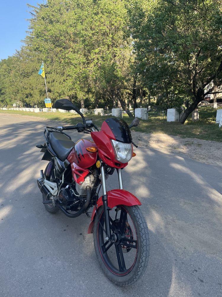 Продам мотоцикл Viper v150a